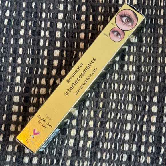 New Tarte MANEATER Voluptuous Mascara - full size - Picture 3 of 7